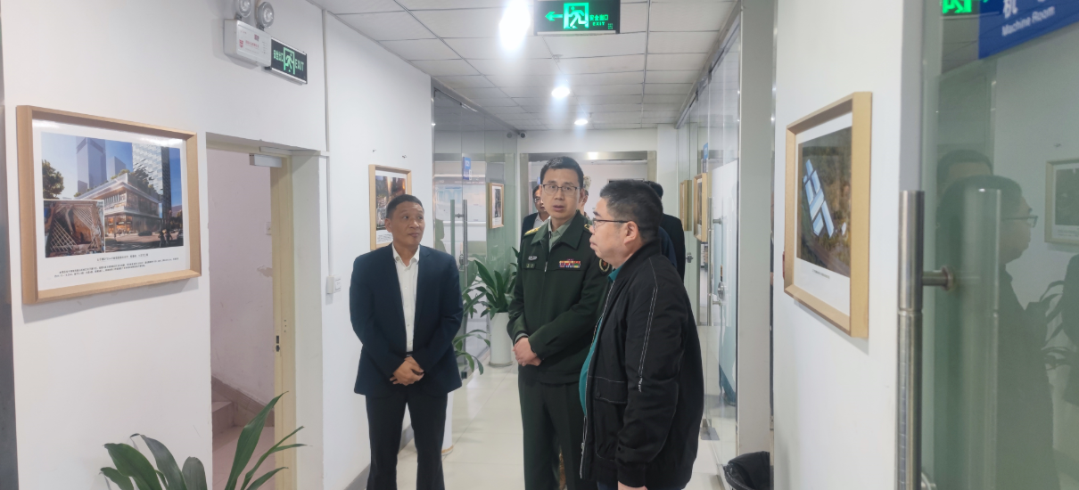 南山區(qū)委常委、區(qū)人武部政委常華一行蒞臨港灣工程公司開展民兵組織整頓潛力調(diào)查座談會